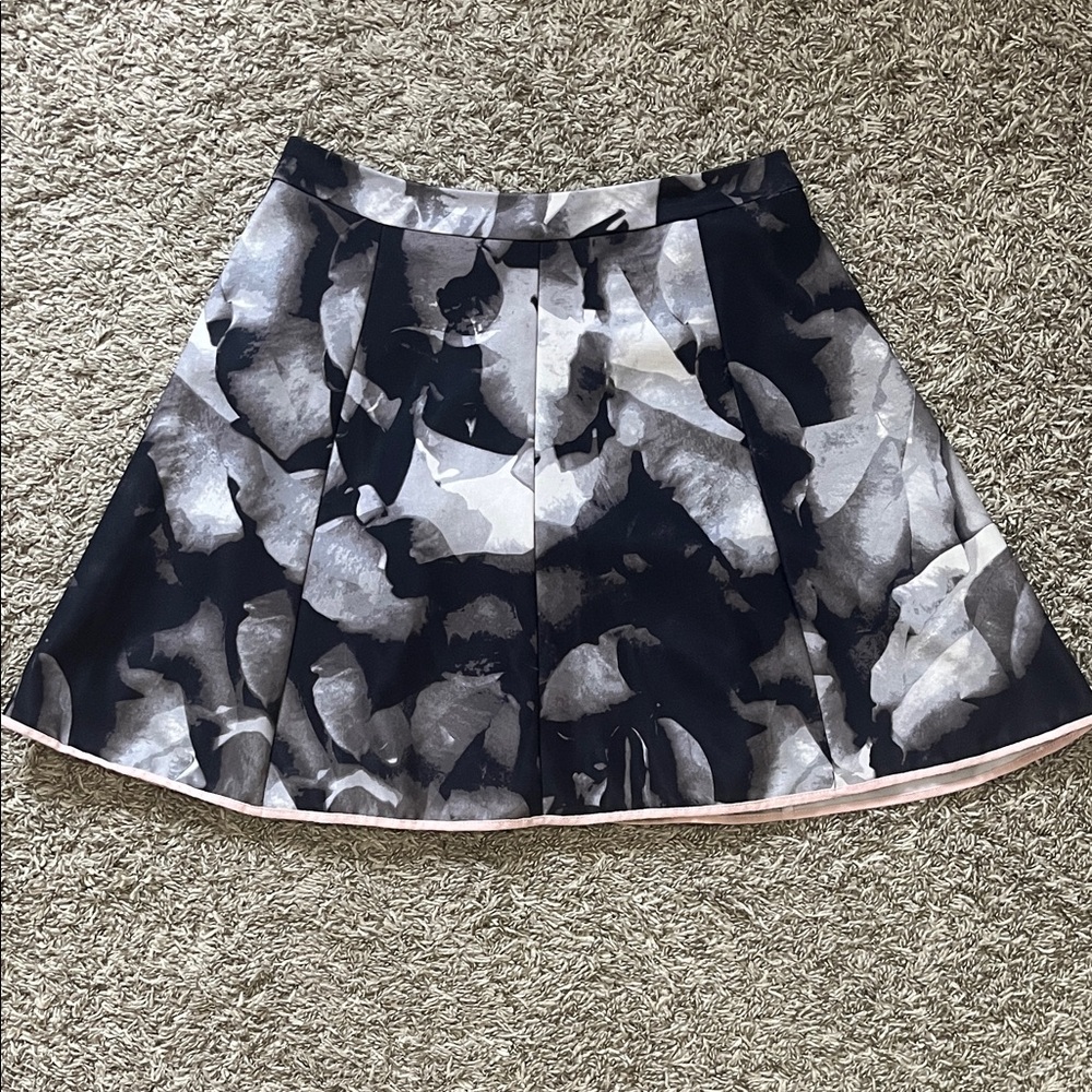 Mossimo Supply Co. Black and Gray Mini Skirt - Picture 1 of 9